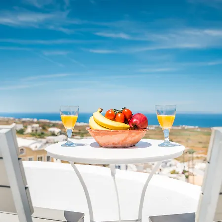 Aparthotel Fava Eco Foinikia (Santorini)